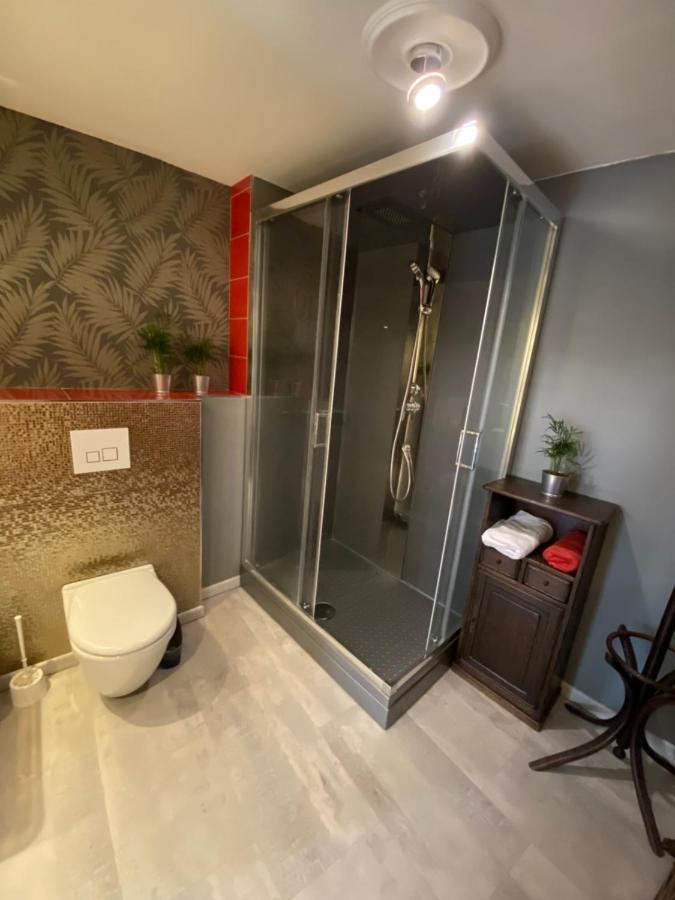 La Maison Du Paon- Josselin Aparthotel Екстериор снимка