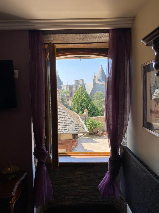 La Maison Du Paon- Josselin Aparthotel Екстериор снимка