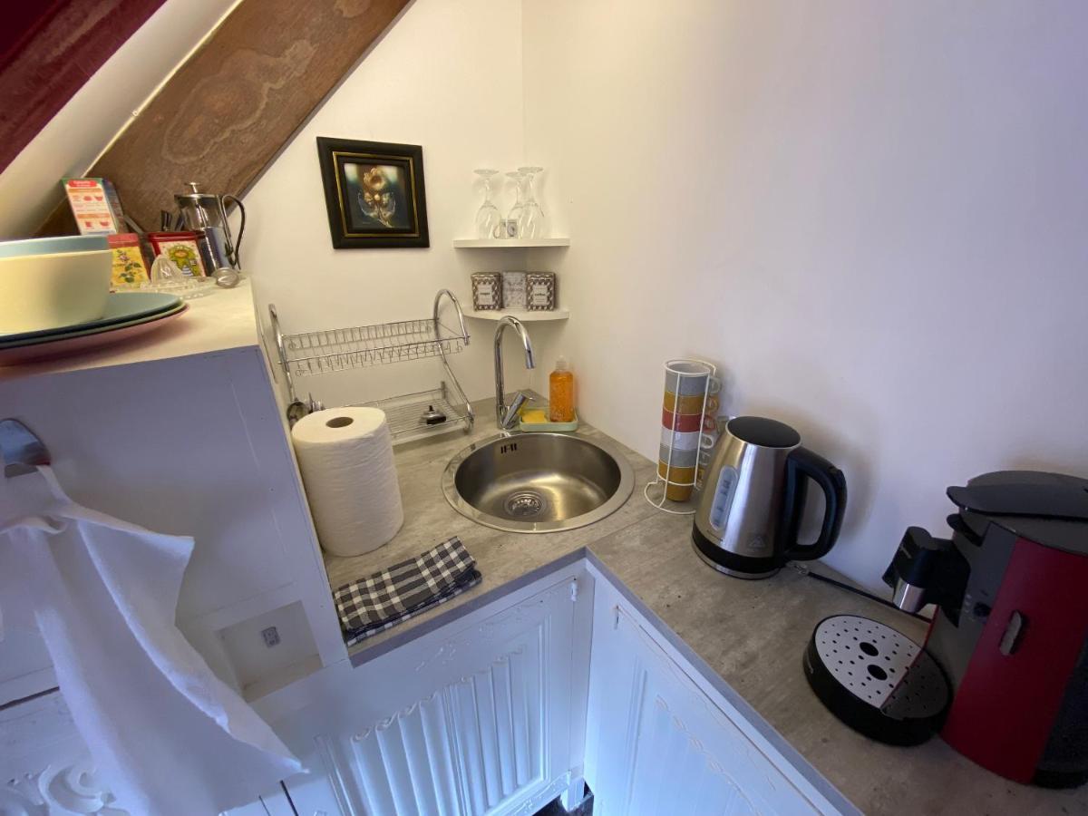 La Maison Du Paon- Josselin Aparthotel Екстериор снимка